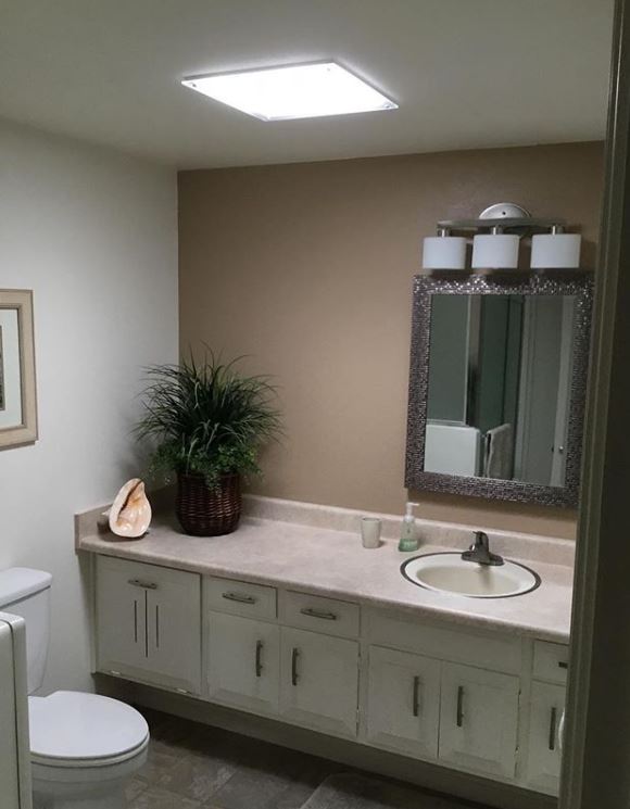 Solatube Square installed in a bathroom